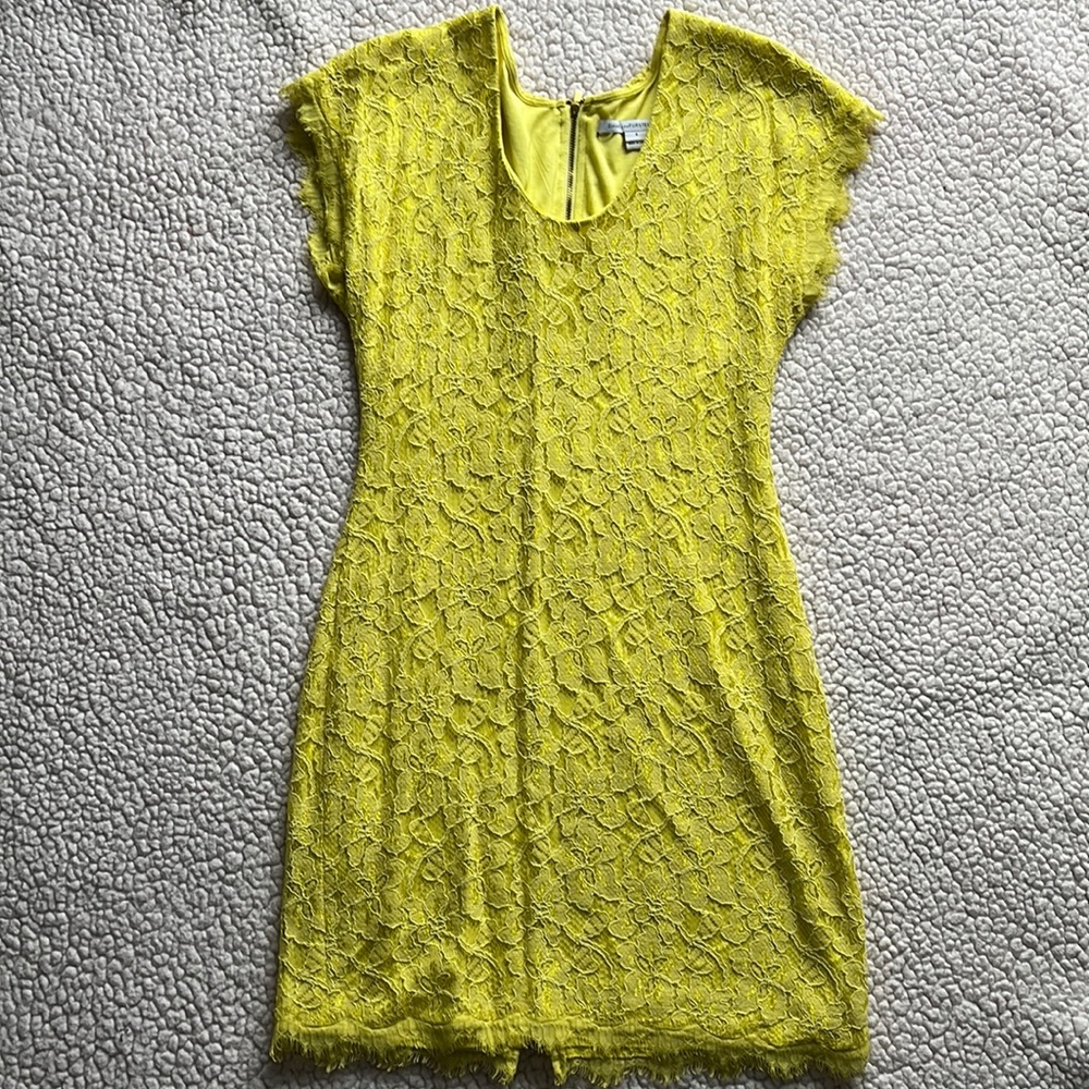 Size 4 Diane von Furstenberg lace mini dress